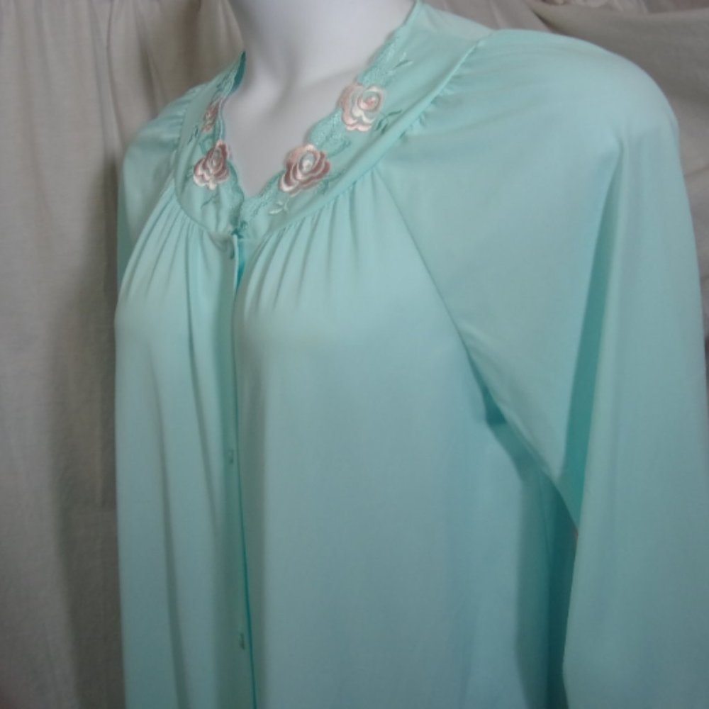 Shadowline Classic Waltz Robe Aqua Blue Size Small NWOT